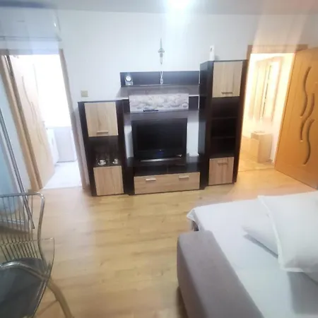 Apartment Apartament Ciresica