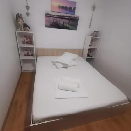 Apartment Apartament Ciresica *